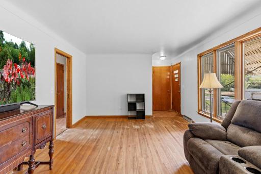 6148 Upper 51st Street N, Saint Paul, MN 55128