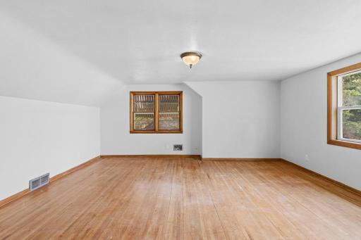 6148 Upper 51st Street N, Saint Paul, MN 55128