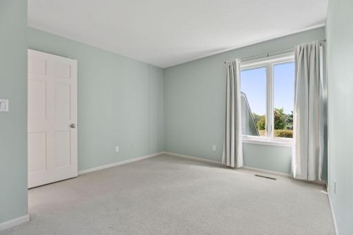 2122 Delaware Avenue, Saint Paul, MN 55118