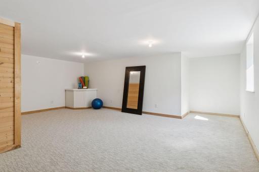 2122 Delaware Avenue, Saint Paul, MN 55118