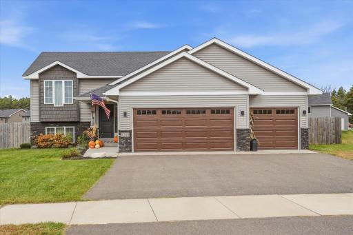 Photo for 8200 Hummingbird Lane, North Branch, MN 55056 - listing #6793346 8200 Hummingbird Lane, North Branch, MN 55056