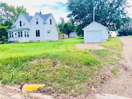 227 South Avenue, Boyd, MN 56218