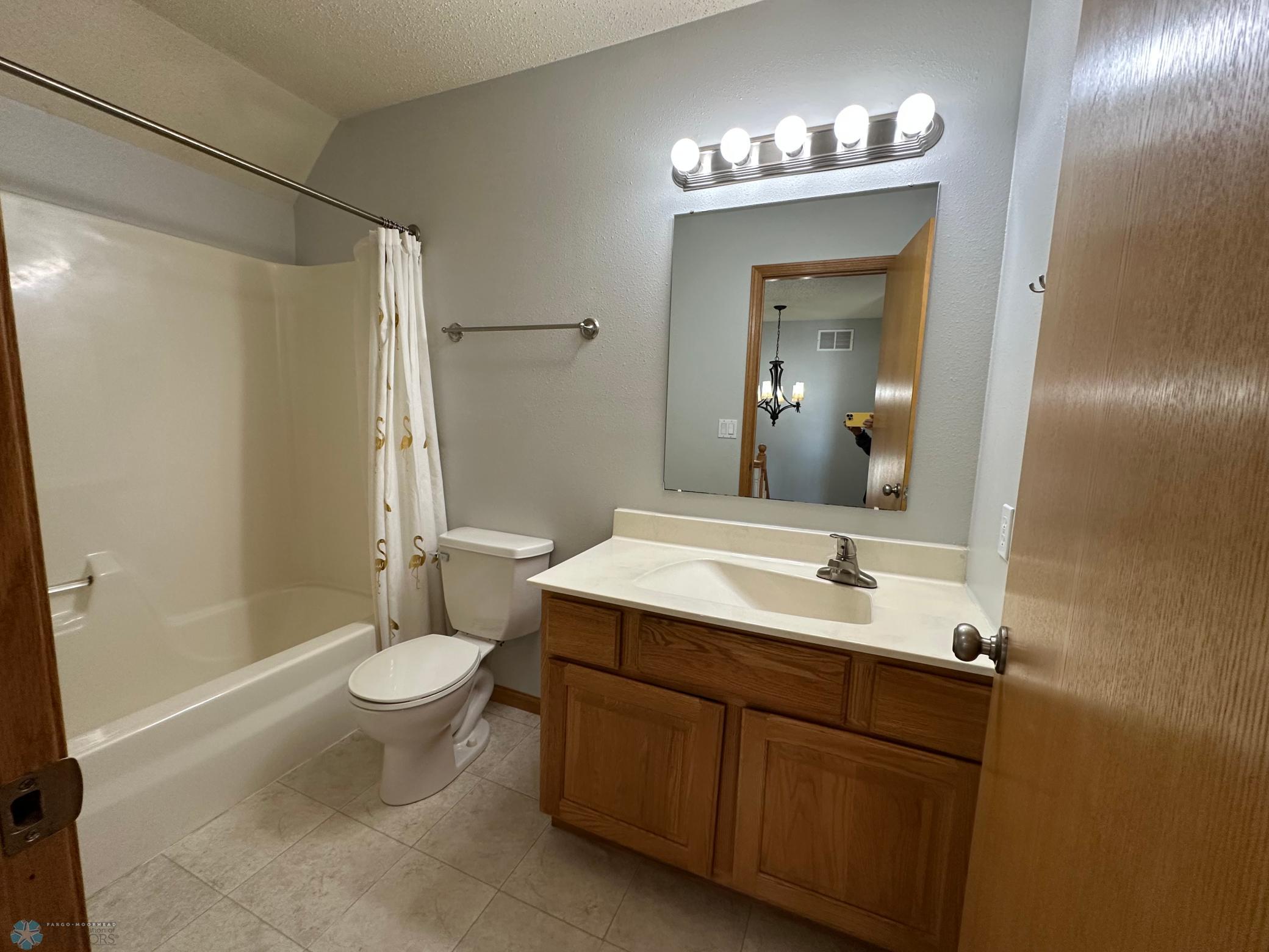 Upstairs Full Bath