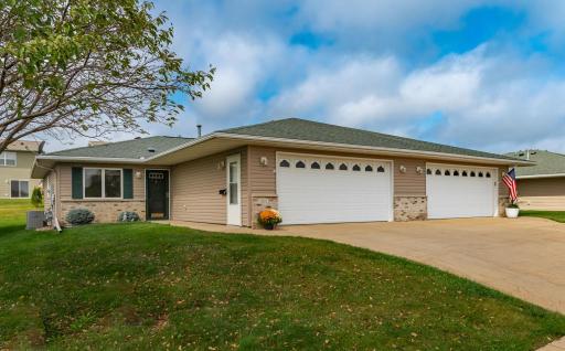 1821 Clubhouse Drive NE, Stewartville, MN 55976