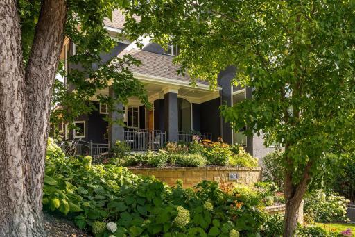 745 Rice Street E, Wayzata, MN 55391