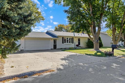 Welcome home to 806 Westmar Circle in Marshall