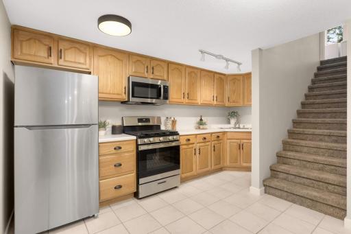 6289 Winnetka Avenue N, Brooklyn Park, MN 55428