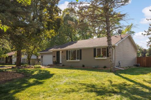 6289 Winnetka Avenue N, Brooklyn Park, MN 55428