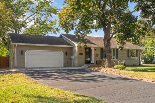 6289 Winnetka Avenue N, Brooklyn Park, MN 55428