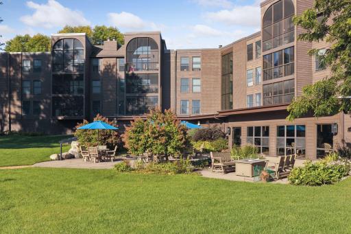 8441 Irwin Road, 202, Bloomington, MN 55437