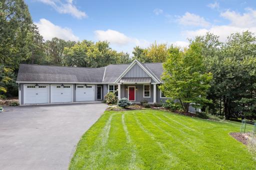 648 Sunset Lane, Mendota Heights, MN 55118
