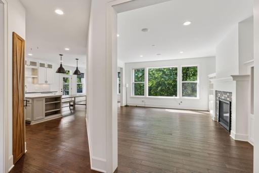 648 Sunset Lane, Mendota Heights, MN 55118