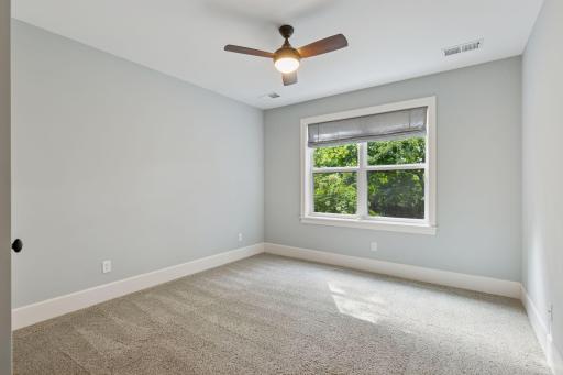 648 Sunset Lane, Mendota Heights, MN 55118