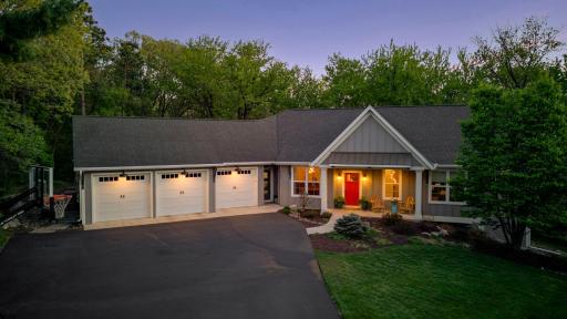 648 Sunset Lane, Mendota Heights, MN 55118