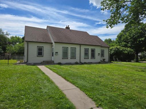 3858 Wooddale Avenue S, Minneapolis, MN 55416