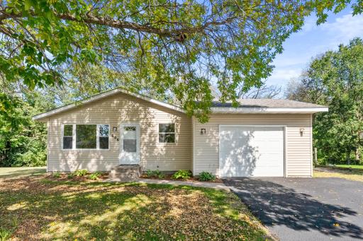 608 S Brookview Lane, Isanti, MN 55040