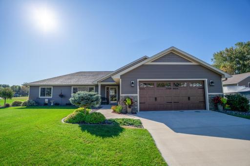 609 Loretta Circle, Spicer, MN 56288