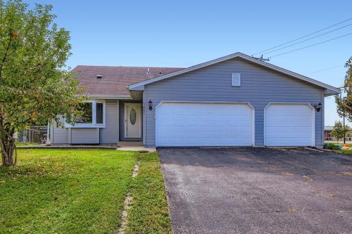 7061 Upper 17th Street N, Saint Paul, MN 55128