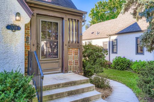 2128 Bayard Avenue, Saint Paul, MN 55116