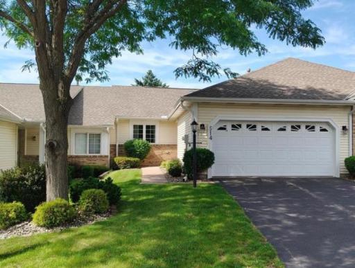 514 Deer Ridge Lane S, Saint Paul, MN 55119
