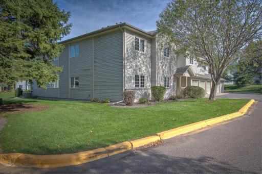 811 98th Avenue NW, 101, Minneapolis, MN 55433