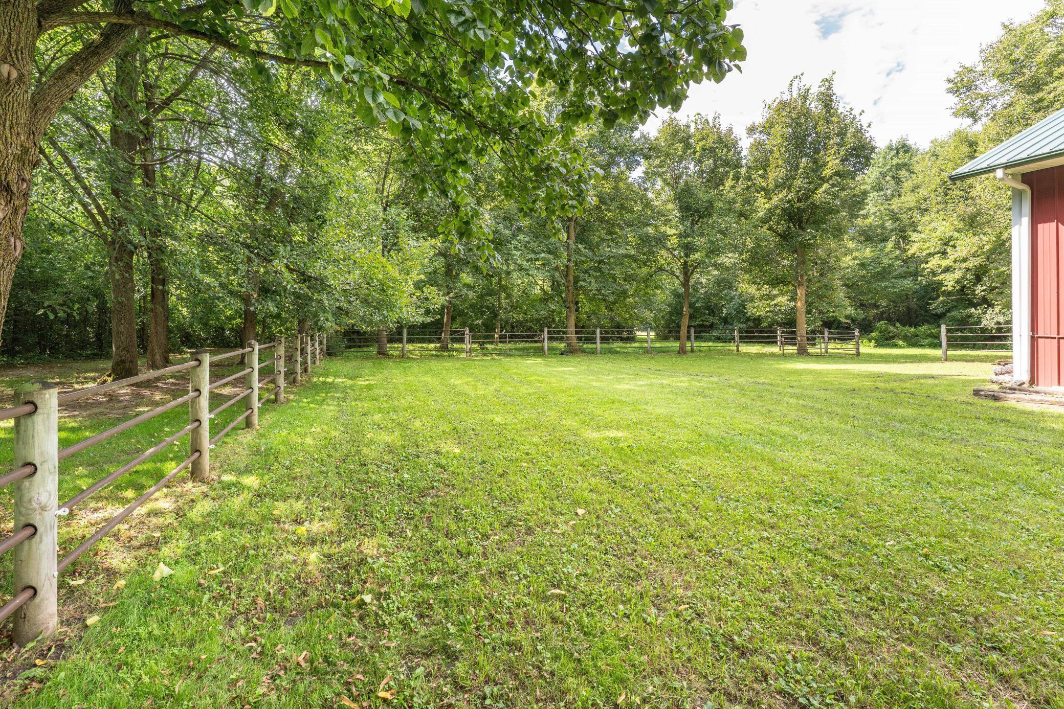 3330 30th Ave N-120.jpg