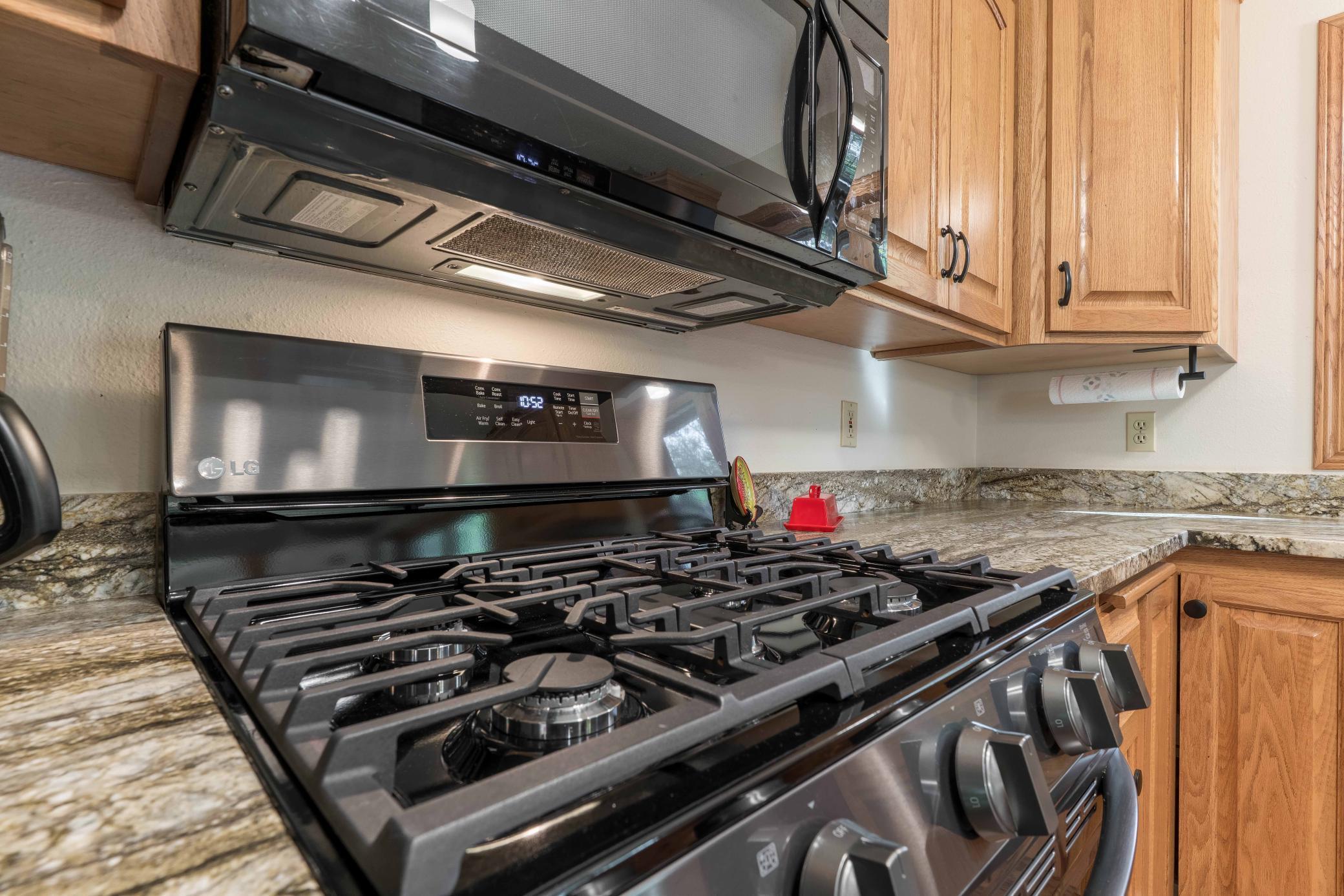 3330 30th Ave N-408.jpg