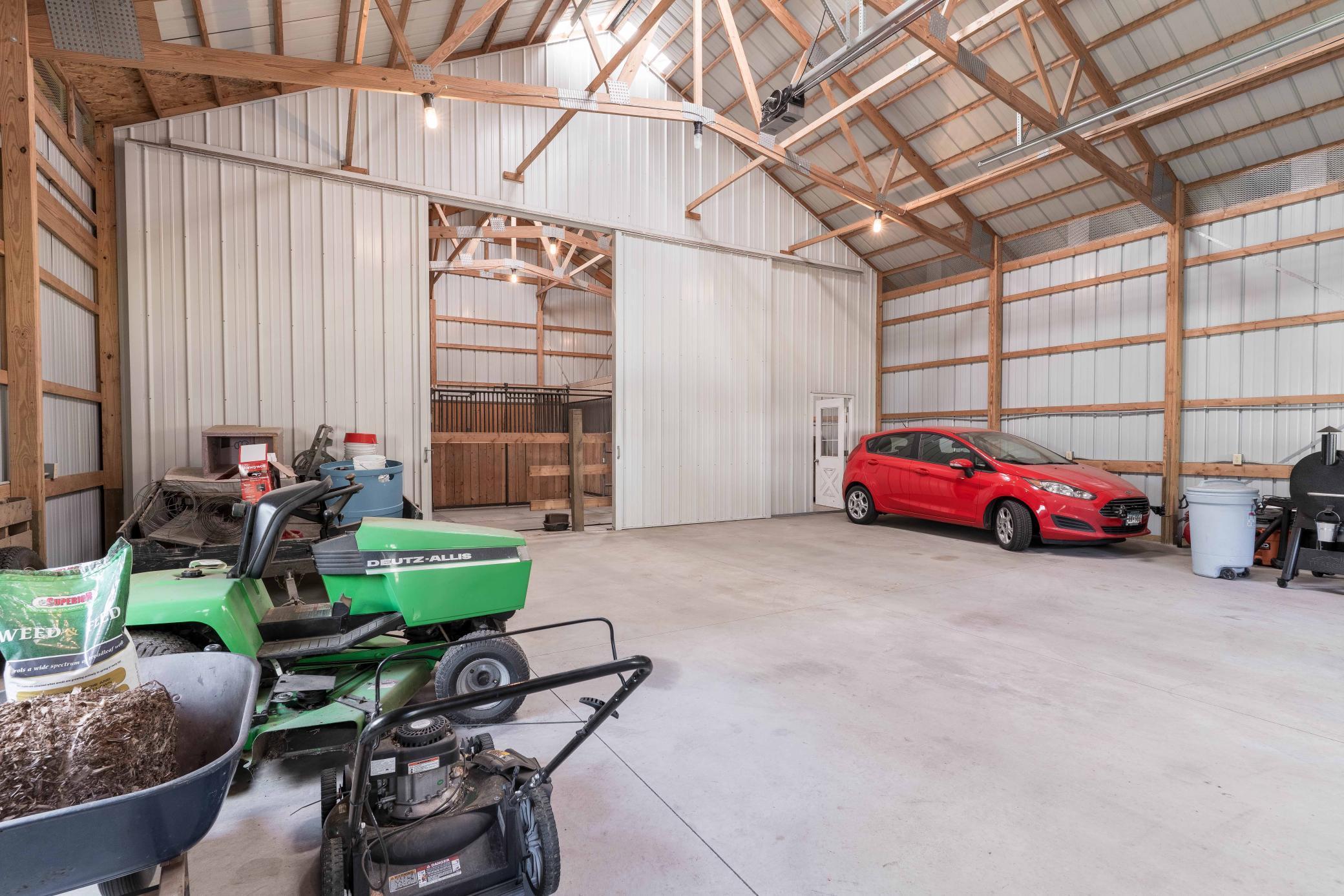 3330 30th Ave N-458.jpg