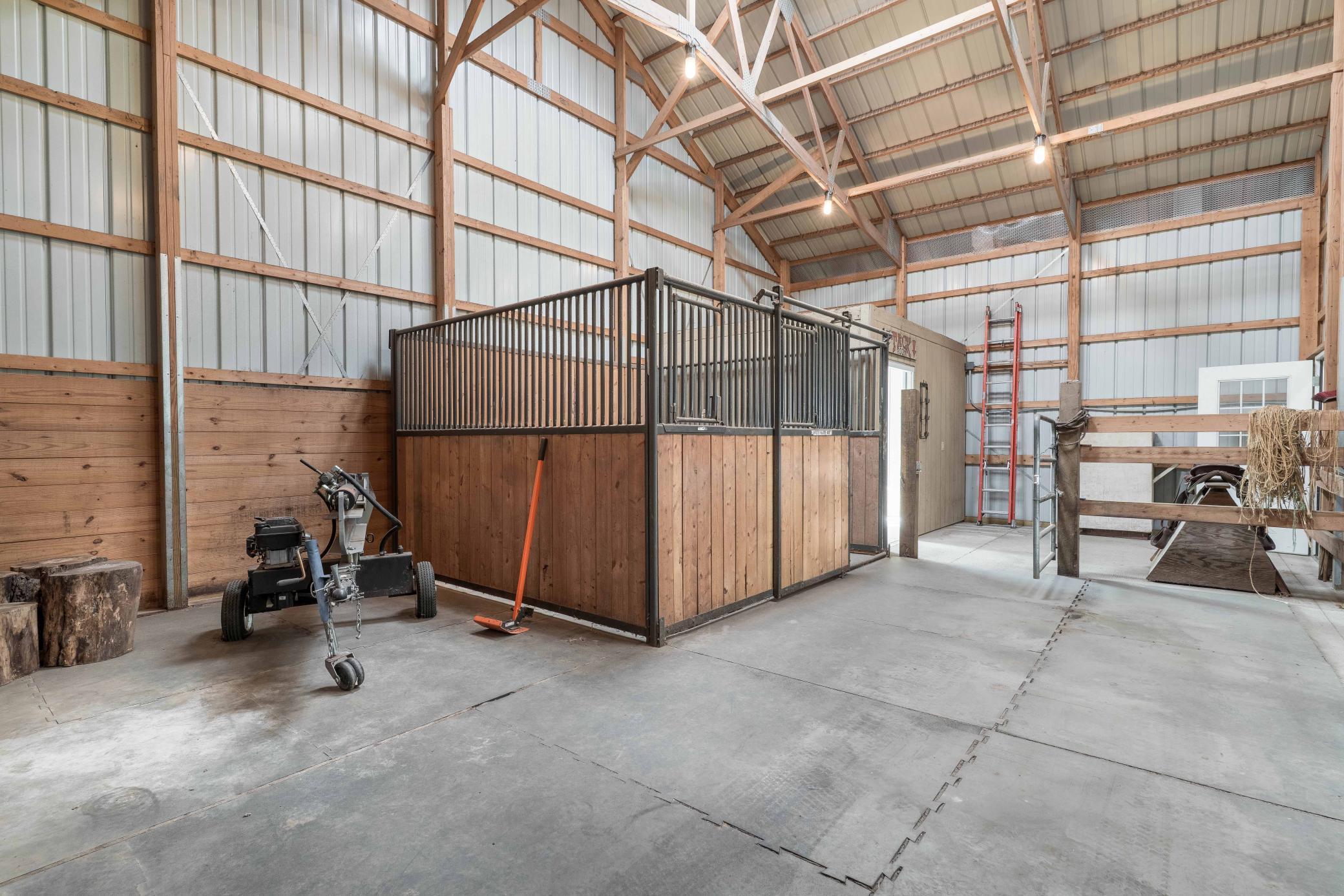 3330 30th Ave N-463.jpg