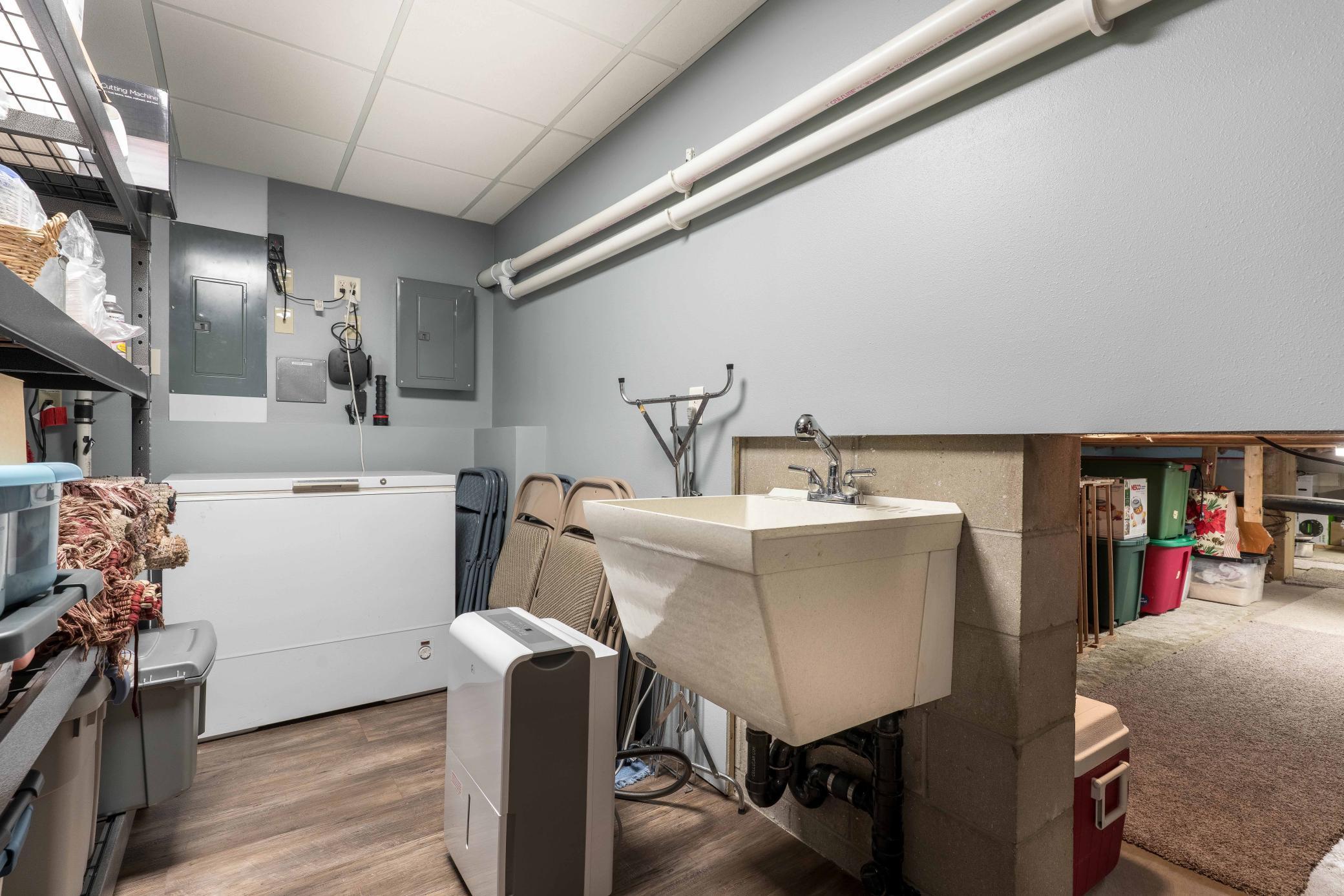 3330 30th Ave N-441.jpg