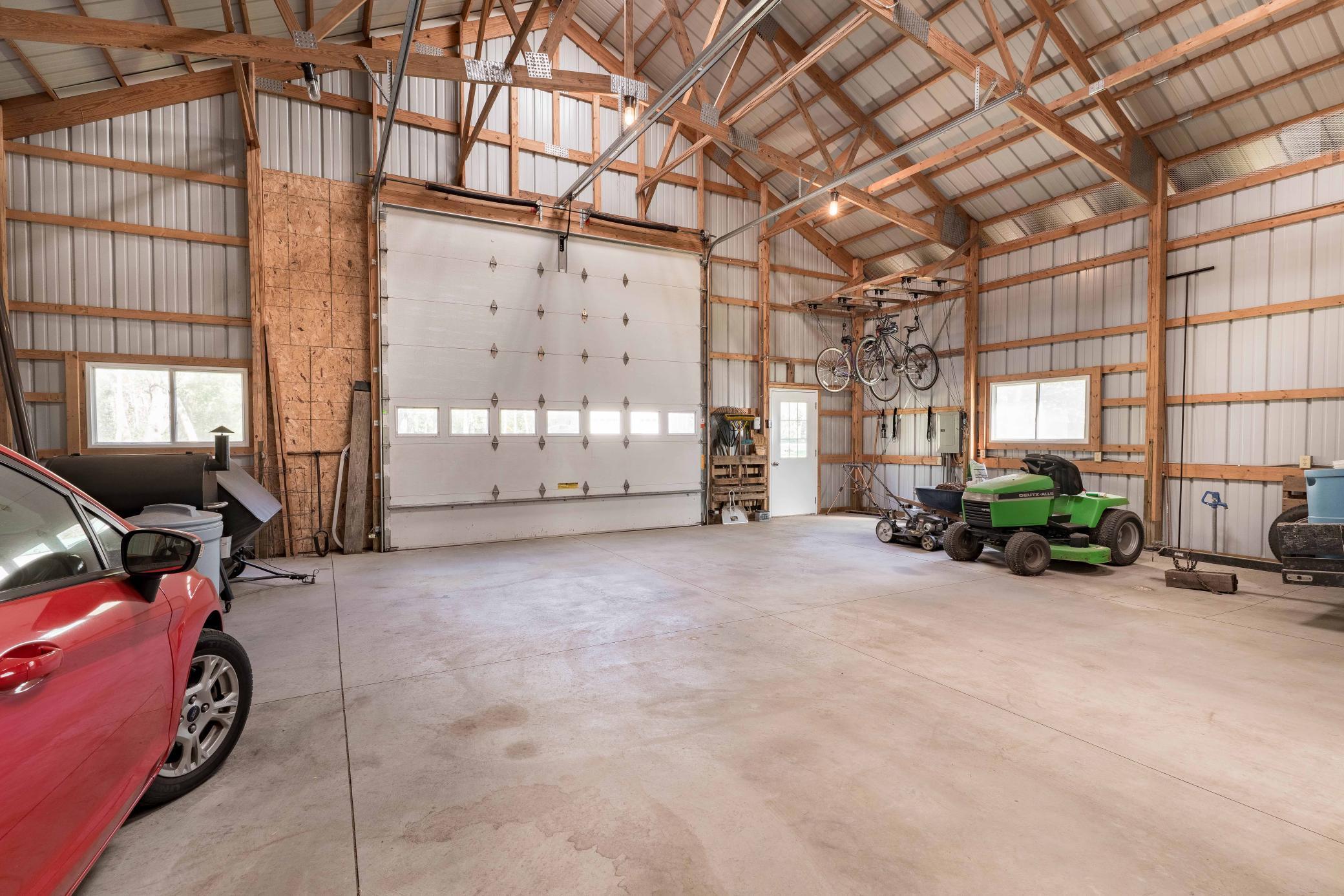 3330 30th Ave N-459.jpg