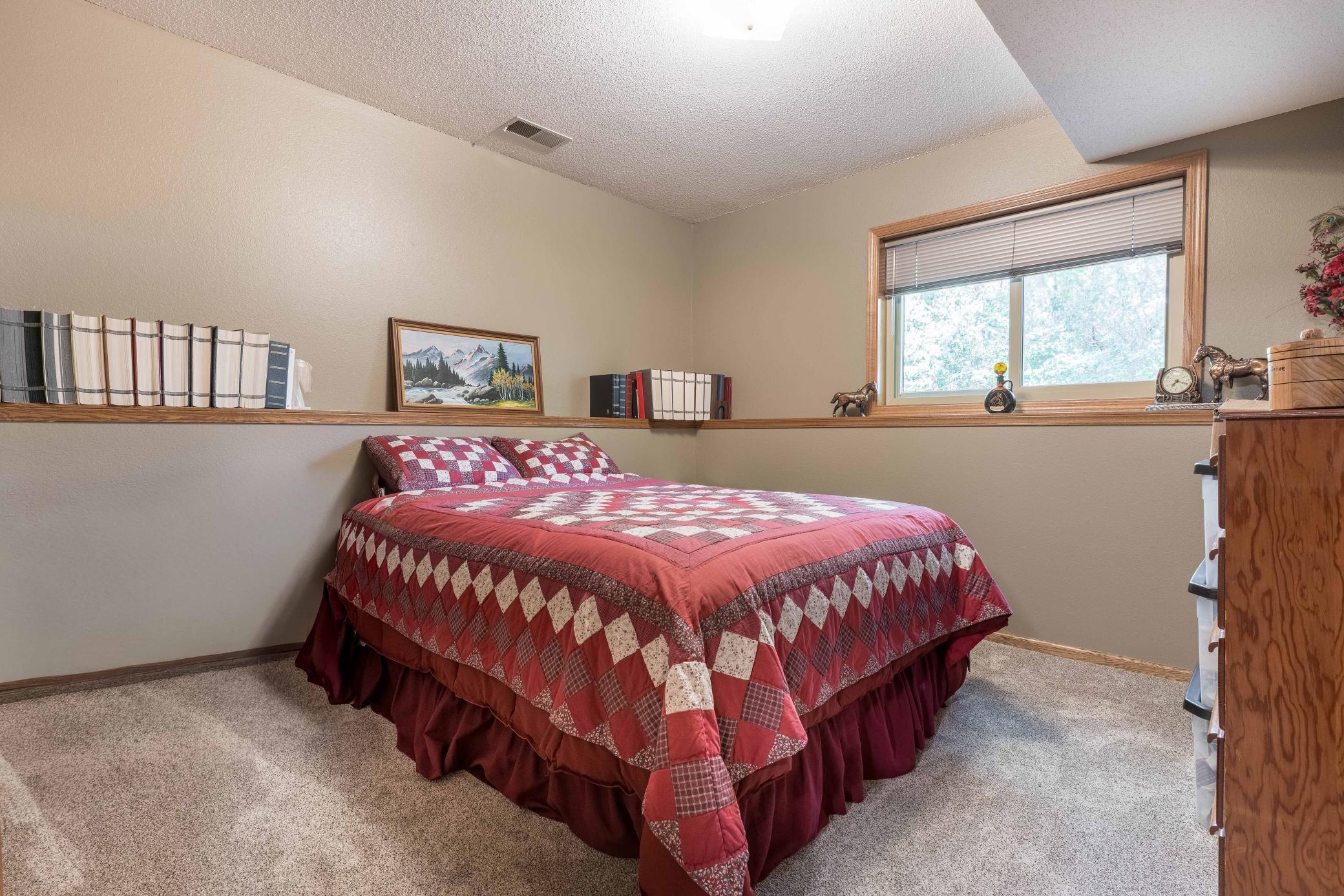 3330 30th Ave N-438.jpg