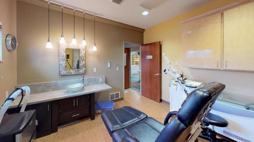 7900-Chapin-Dr-NE-New-London-MN-56273-Bathroom