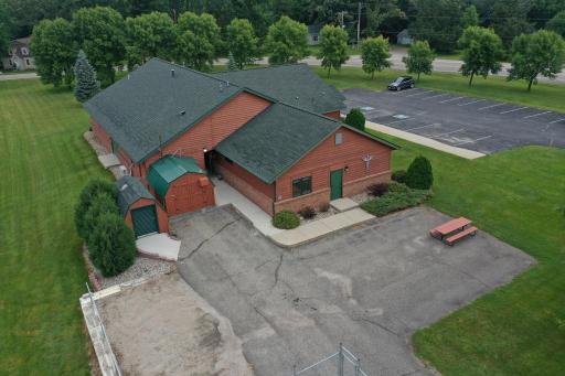 7900 Chapin Drive NE, New London, MN 56273