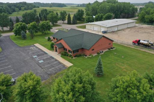 7900 Chapin Drive NE, New London, MN 56273