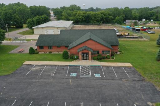 7900 Chapin Drive NE, New London, MN 56273