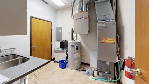7900-Chapin-Dr-NE-New-London-MN-56273-Laundry(1)