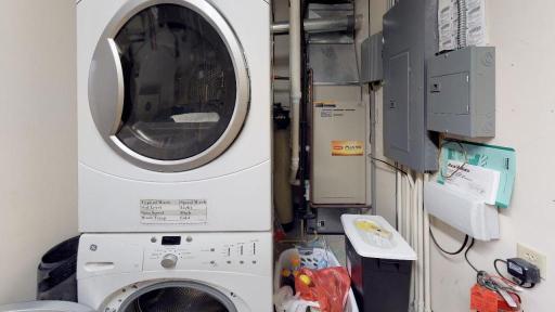 7900-Chapin-Dr-NE-New-London-MN-56273-Laundry
