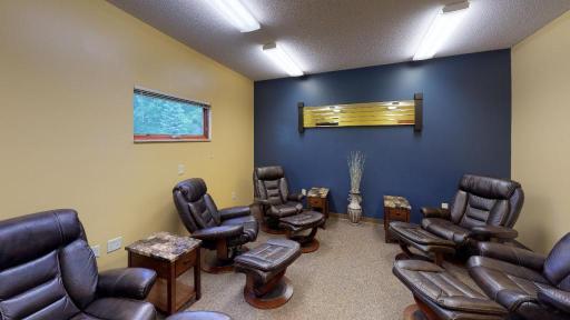 7900-Chapin-Dr-NE-New-London-MN-56273-Living-Room(2)