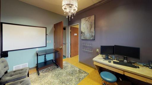 7900-Chapin-Dr-NE-New-London-MN-56273-Office(5)