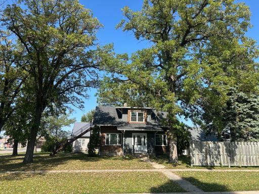 117 Zeh Street W, Thief River Falls, MN 56701