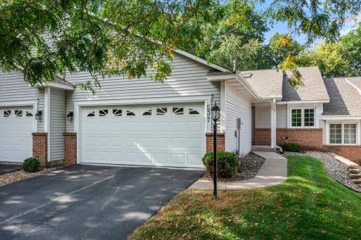 537 Crestview Forest Drive S, Saint Paul, MN 55119