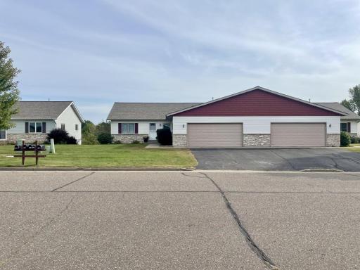 1016 W Ridge Court, New Richmond, WI 54017