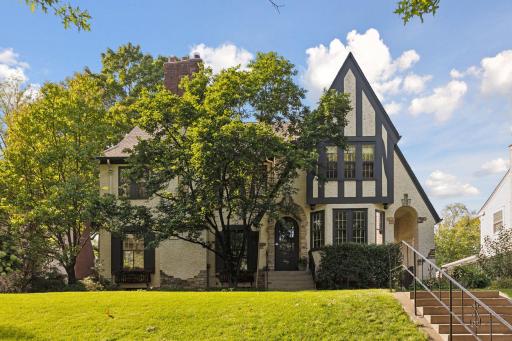 265 Mount Curve Boulevard, Saint Paul, MN 55105