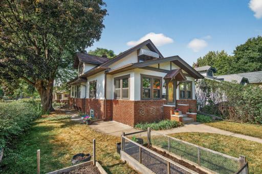 1600 3rd Street NE, Minneapolis, MN 55413