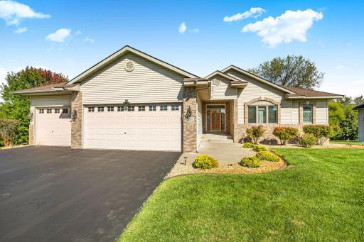 Great curb appeal on this one story home!