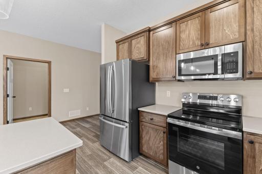 2557 County Rd I, Mounds View, MN 55112