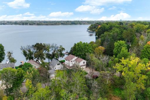 1-web-or-mls-21140-Fondant-Ave_Aerial-02.jpg