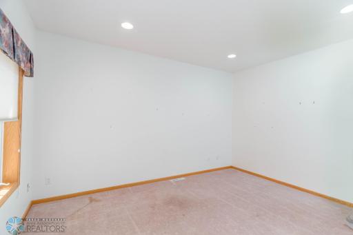 318 44th Avenue S, Moorhead, MN 56560