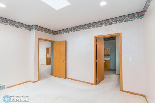 318 44th Avenue S, Moorhead, MN 56560